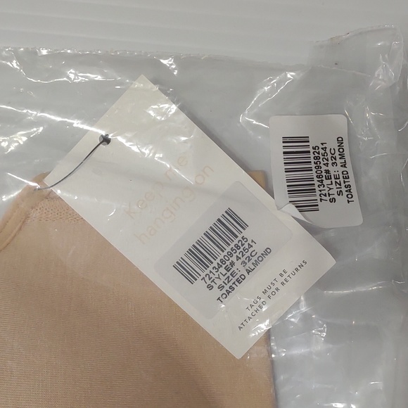 🤍LIVELY all Day Deep V No Wire Bra - Picture 14 of 14